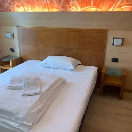 Ceniga Hotel Garni Delle Rose المظهر الخارجي الصورة