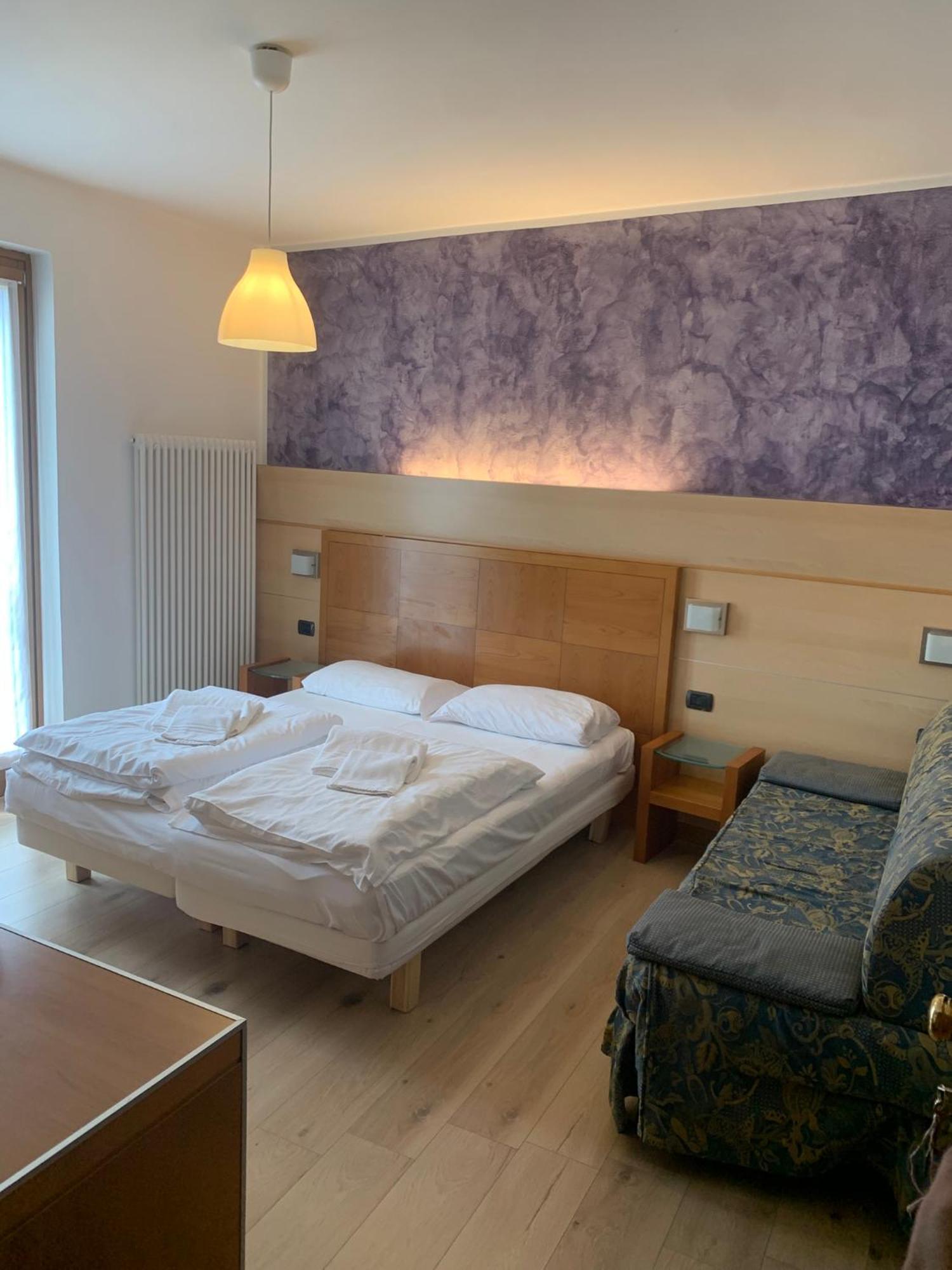 Ceniga Hotel Garni Delle Rose المظهر الخارجي الصورة