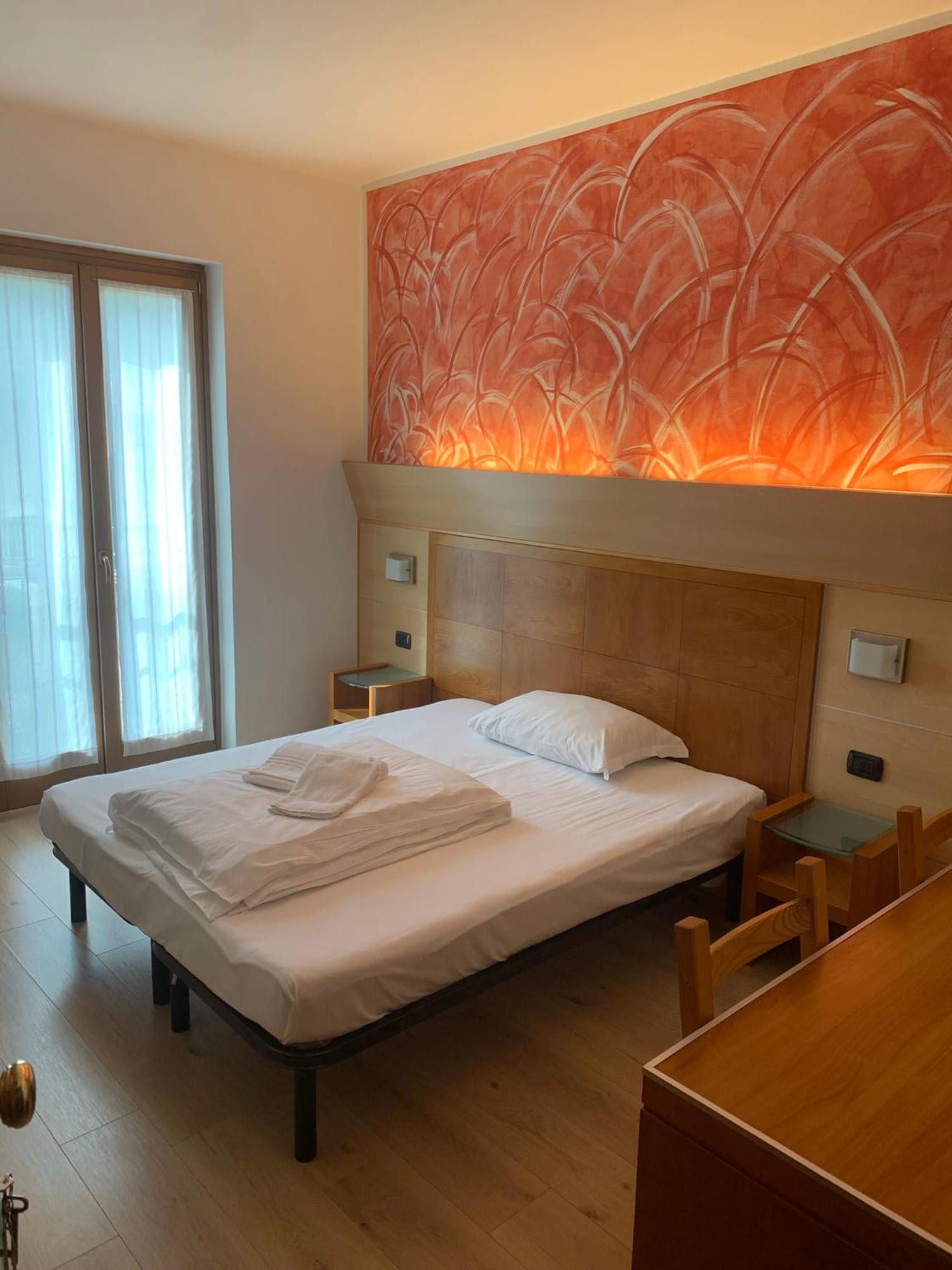 Ceniga Hotel Garni Delle Rose المظهر الخارجي الصورة